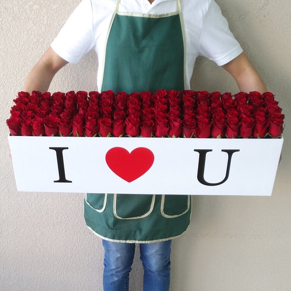 100 Red Roses in A long box - I LOVE U