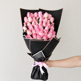 Pink roses bouquet