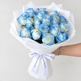 Blue roses bouquet