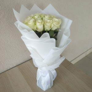 15 white Roses Bouquet