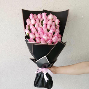 Pink roses bouquet
