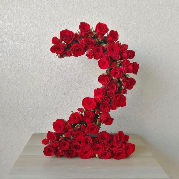 Number shaped roses box - Number 2