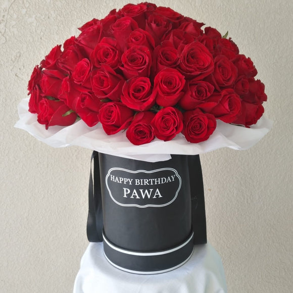 100 Roses in A Round Box ( Personalized )