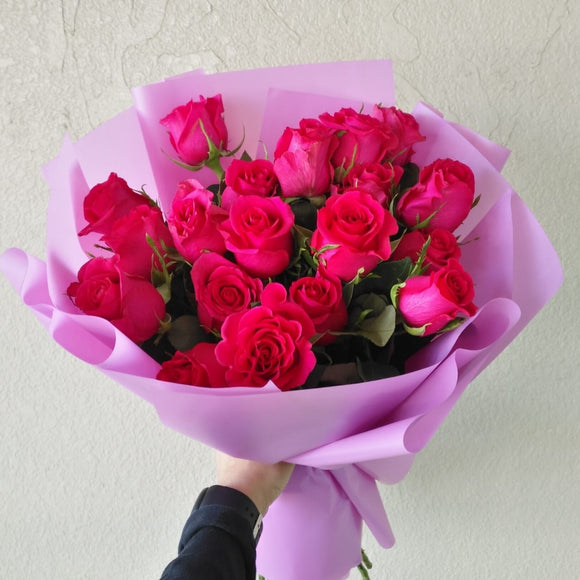 20 hot Pink roses