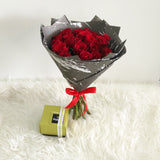 Red roses Bouquet with Chocolate