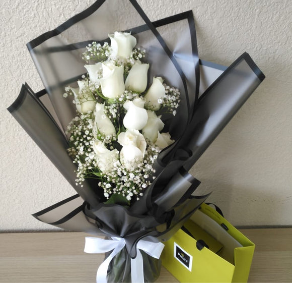 12 white Roses Bouquet with chocolate